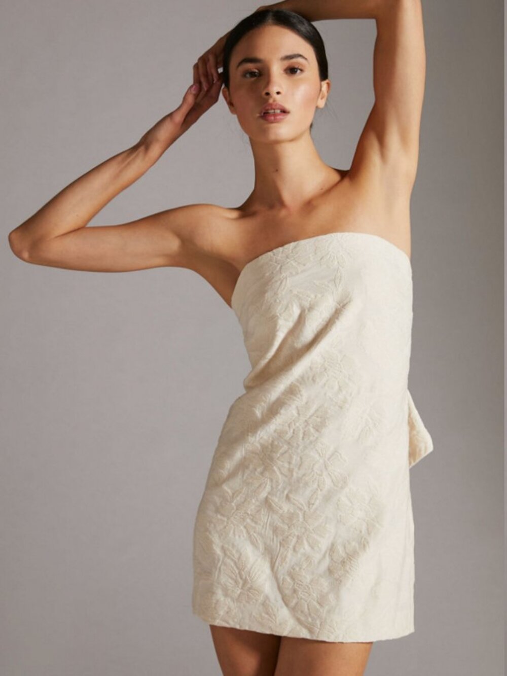 NWT By Anthropologie Ivory Floral Textured Strapless Bow Back Mini Dress Size 6